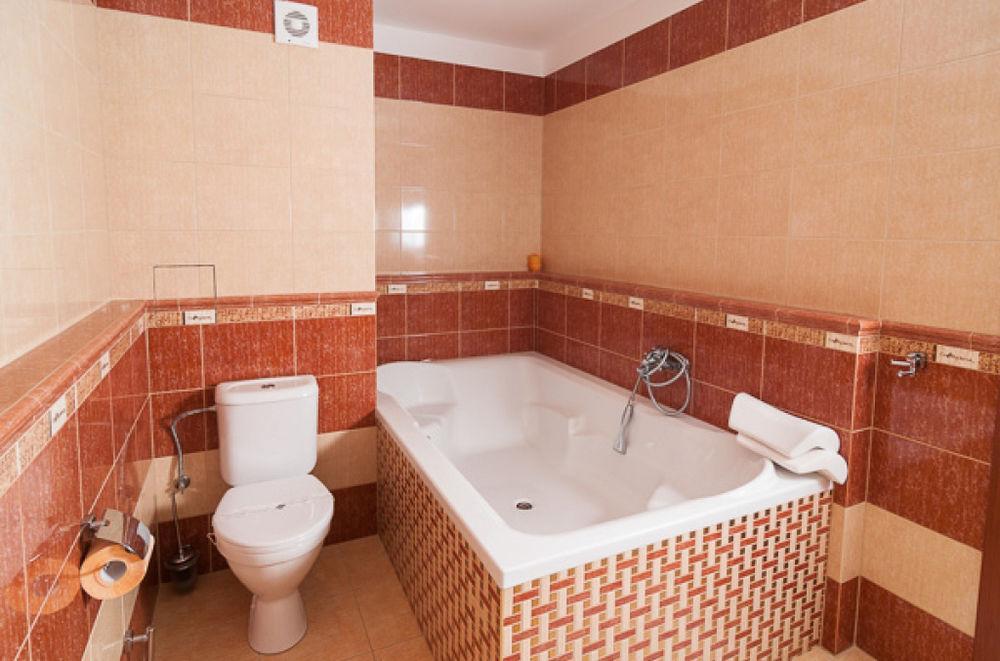 Hotel Radejov Knezdub 外观 照片